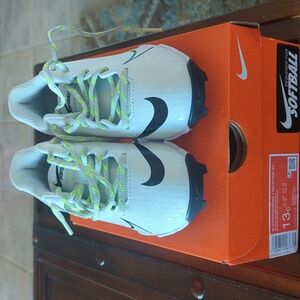 Girls Nike softball cleats, size 13, white